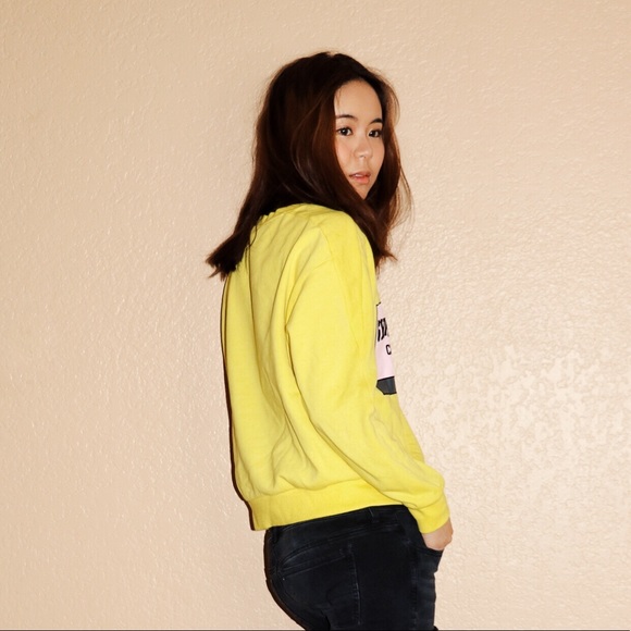 Super cute CRZ sweatshirt - Picture 5 of 6